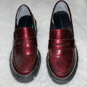 Gorgeous maroon chunky heel loafers, size 6.5